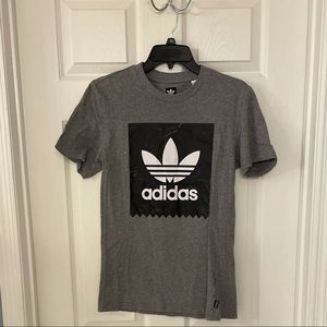 MENS SMALL - ADIDAS (non smoker)